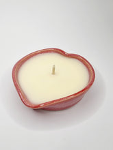Load image into Gallery viewer, Sweet Embrace Love Heart Candle