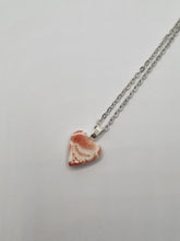 Load image into Gallery viewer, Loveheart pendant
