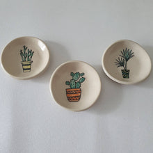 Load image into Gallery viewer, Plant trinket Dish
